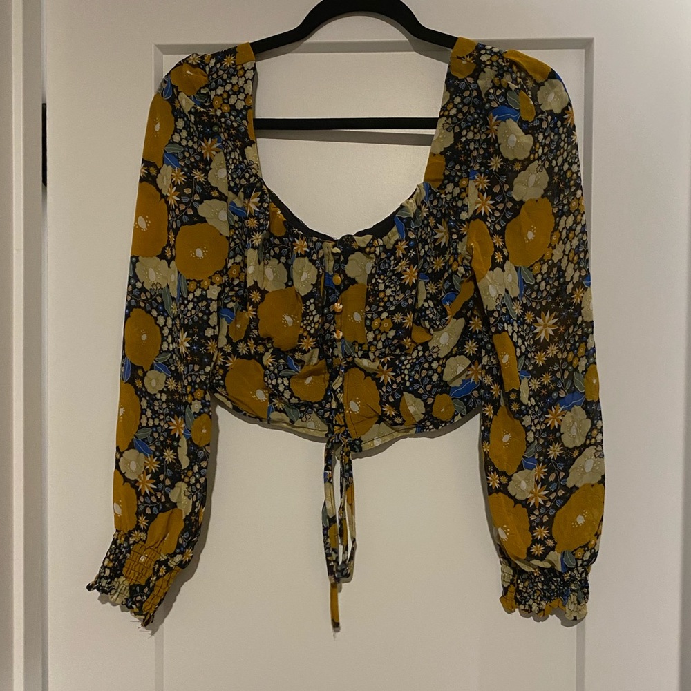 Nasty Gal Lace up crop top